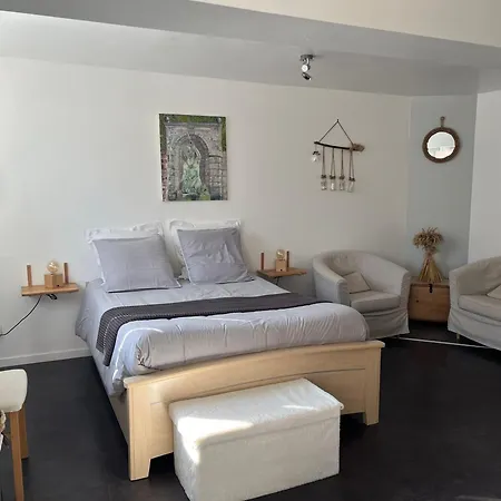 Les Jardins D'eva Et Gotham Bed & Breakfast Vexin-Sur-Epte